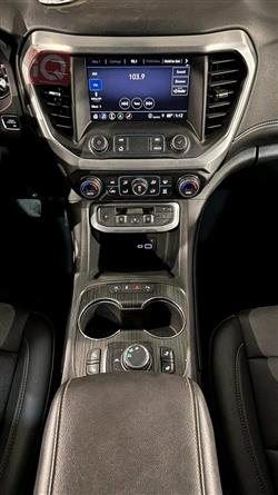 GMC Acadia